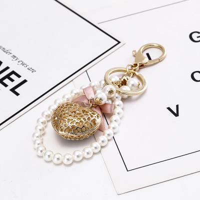 Luxury Golden Heart With Pearls Keychain