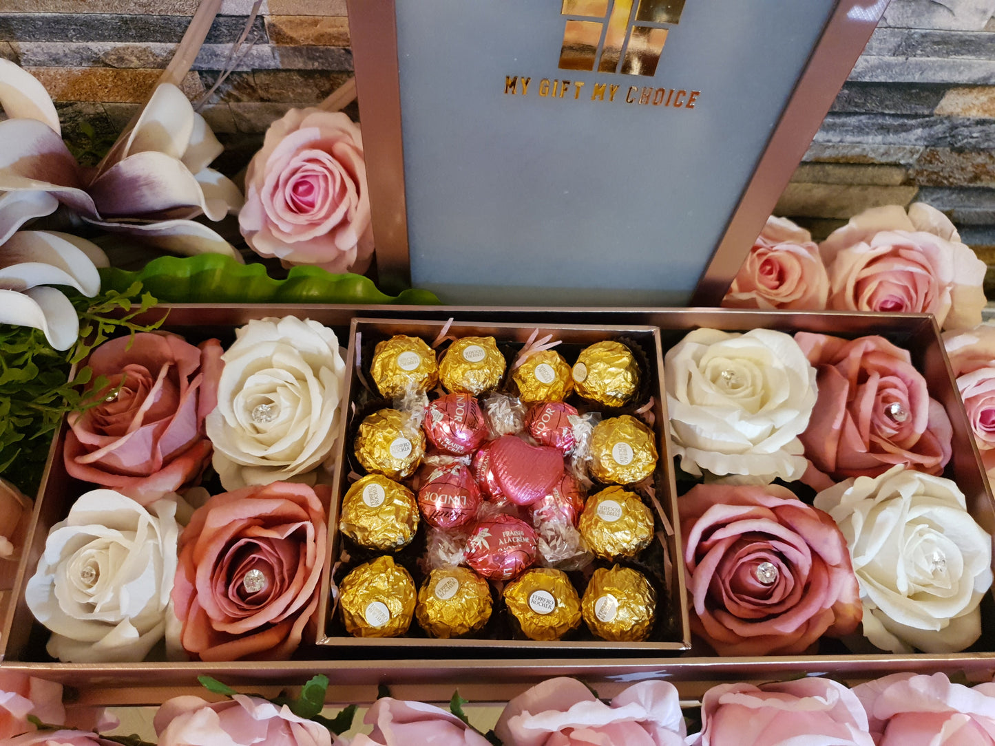 Gold Rose Gift Box