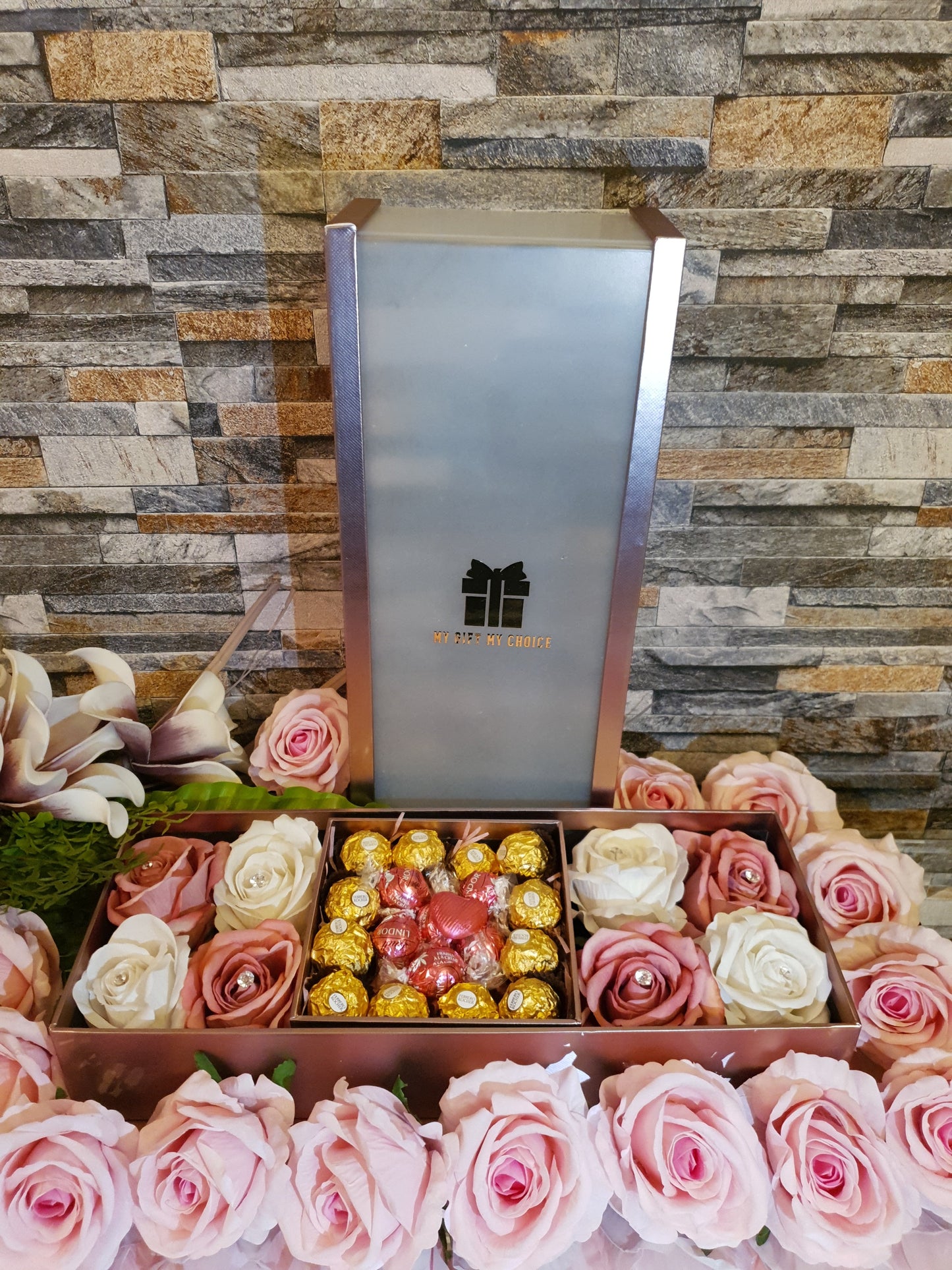 Gold Rose Gift Box